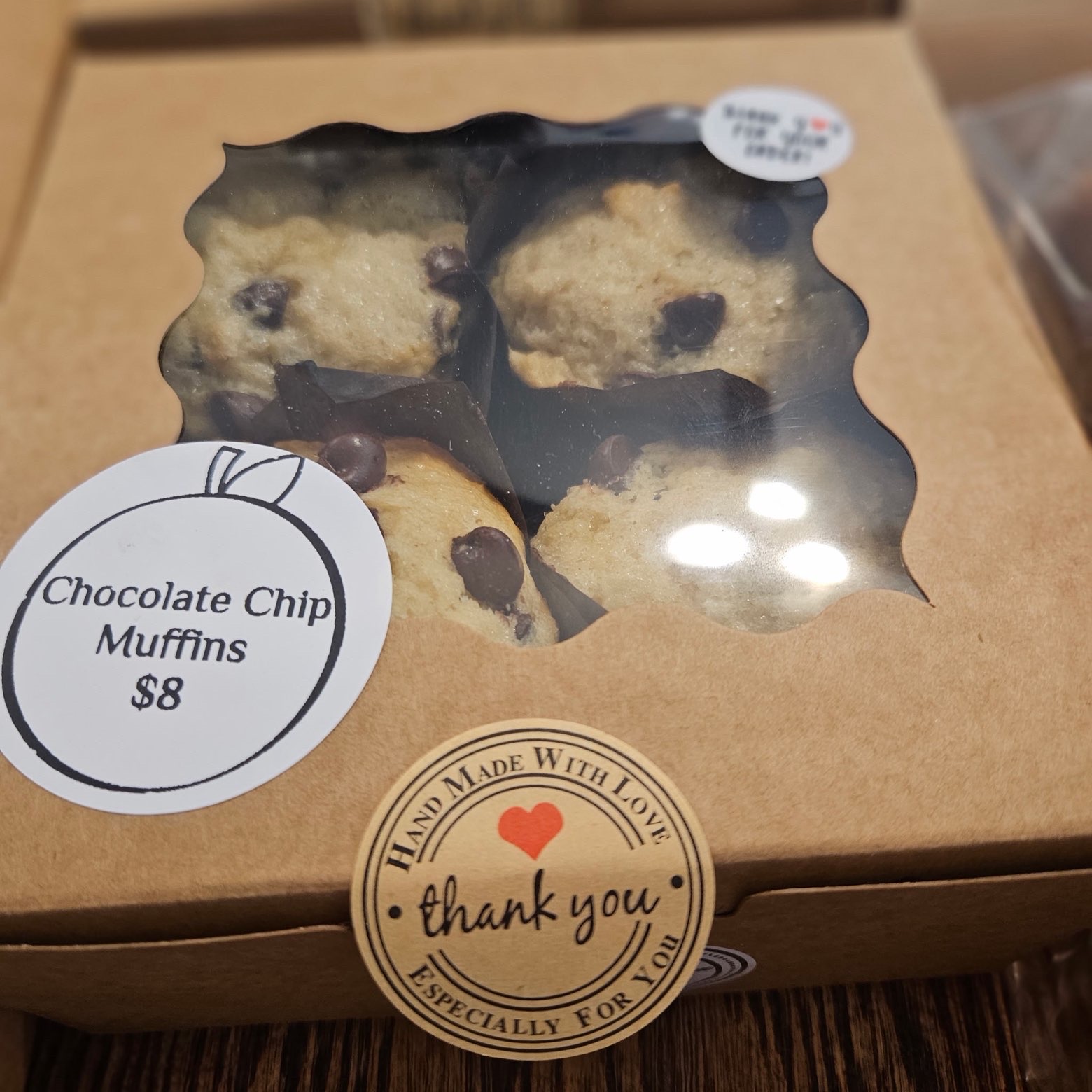 Chocolate chip muffins in kraft box